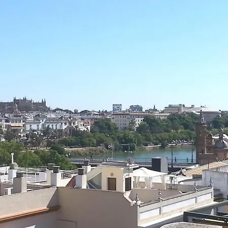 Amazing Penthouse In Triana With Jacuzzi Centro Sevilla